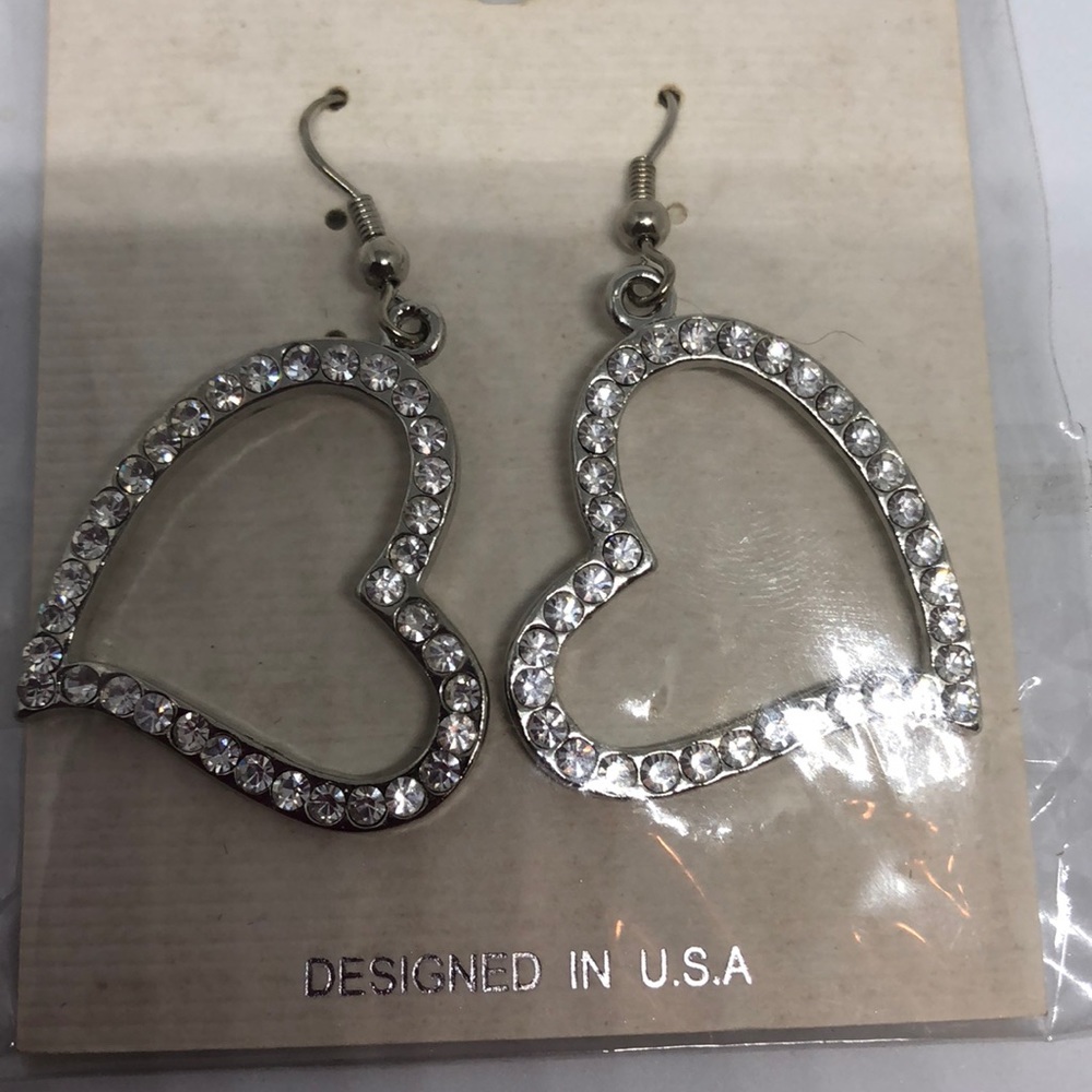 RHINESTONE HEARTS ♥️ EARRINGS HOOK BACK NWT - Picture 3 of 7